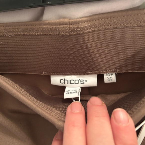 Chicos size 3.5 brown pull on pants - Picture 5 of 5